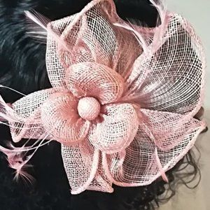 Fascinator - Light Pink - (Brand New)